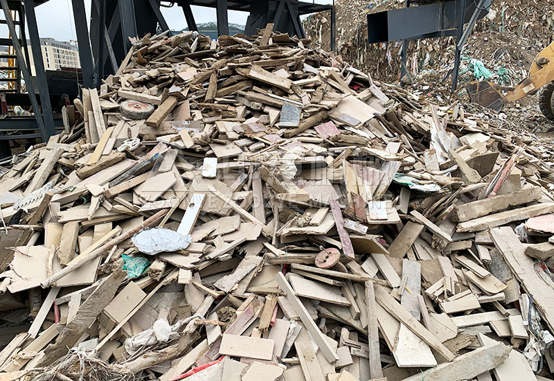 Sorted recycled wood